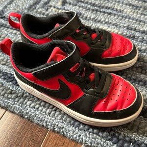 Toddler dunks